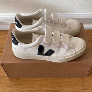 Veja Recife Logo Sneakers